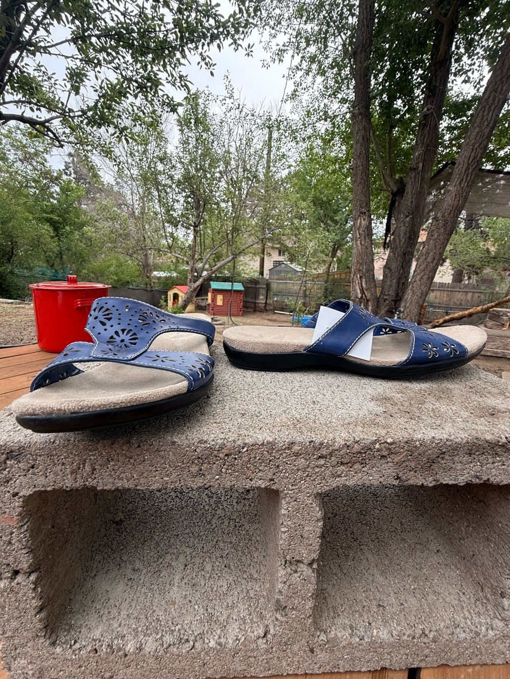 Croft & Barrow Ortholite navy blue slide sandals - Picture 2 of 6